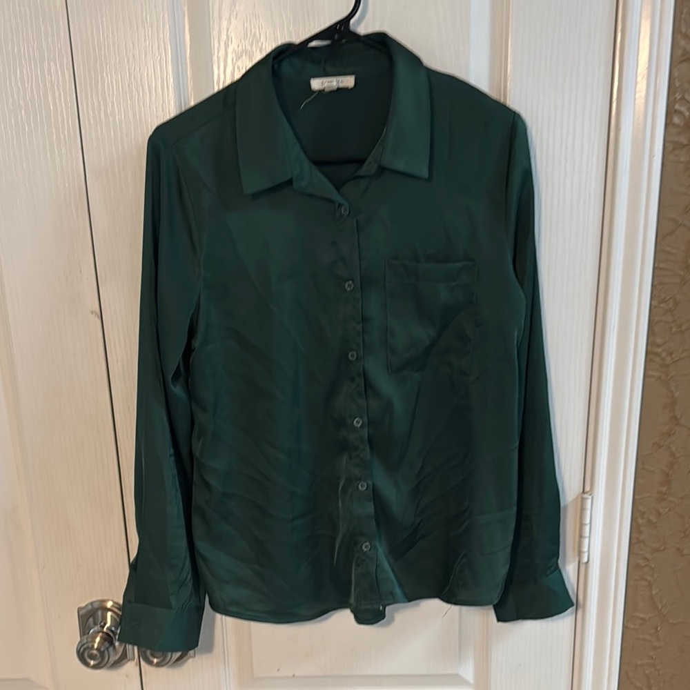 Elegant Forest Green Button Down Shirt